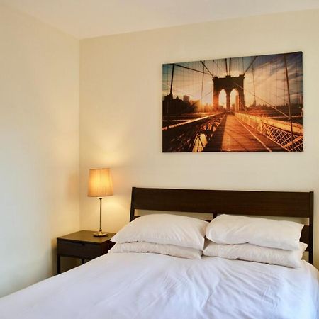 Modern 2 Bedroom City Centre Flat Édimbourg Extérieur photo