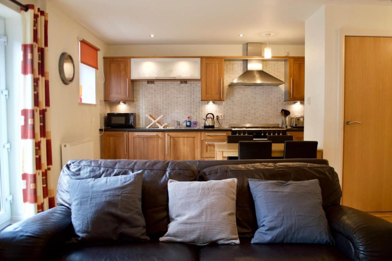 Modern 2 Bedroom City Centre Flat Édimbourg Extérieur photo