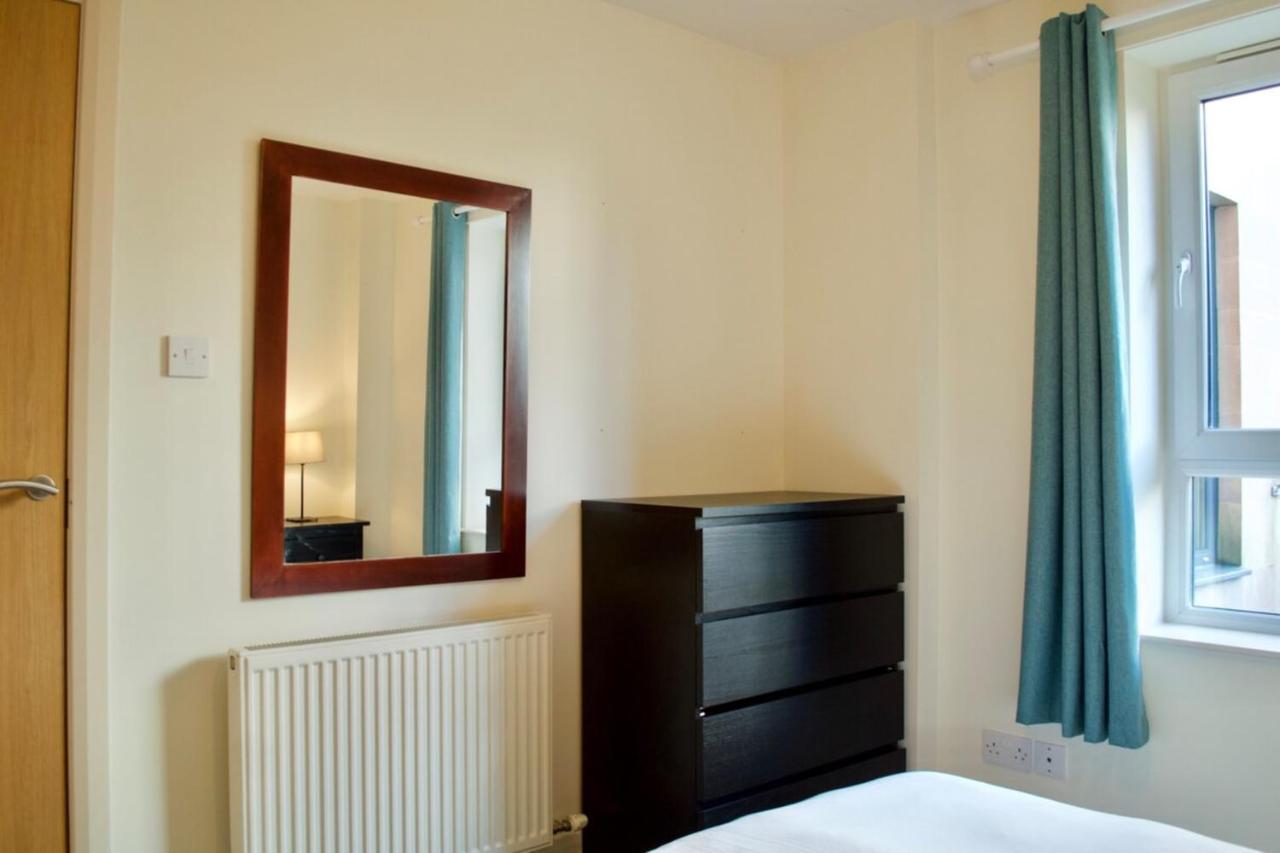 Modern 2 Bedroom City Centre Flat Édimbourg Extérieur photo