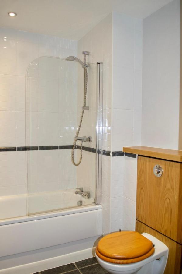 Modern 2 Bedroom City Centre Flat Édimbourg Extérieur photo